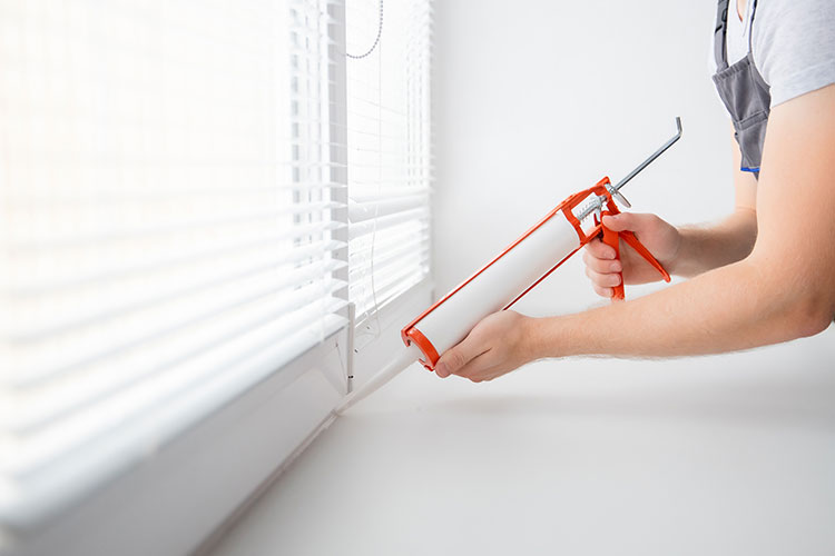 Quelle colle utiliser sur une fenêtre en PVC ? Tout Coller